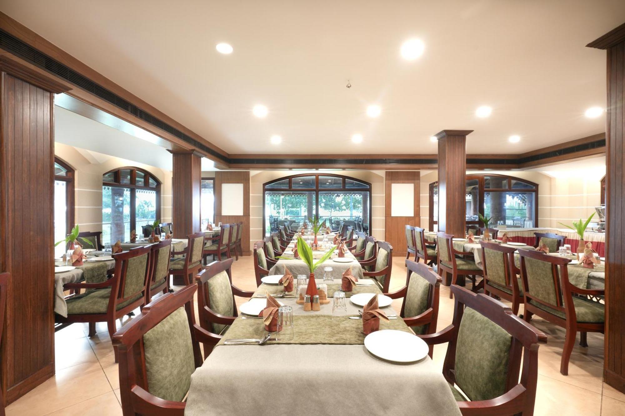 Lakesong Resort Кумараком Экстерьер фото